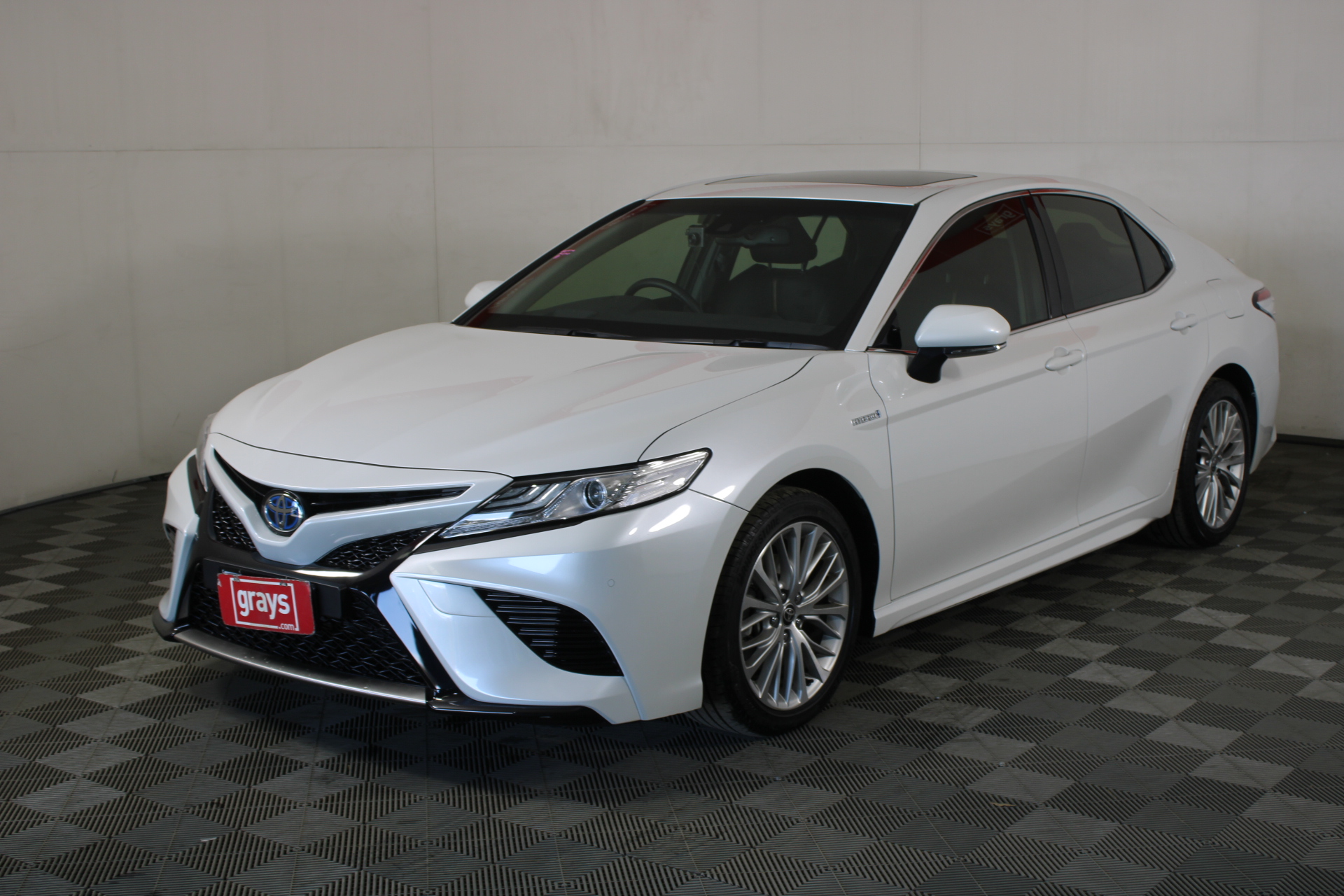 2020 Toyota Camry SL HYBRID AXVH71R CVT Sedan Auction (0001-10090906 ...