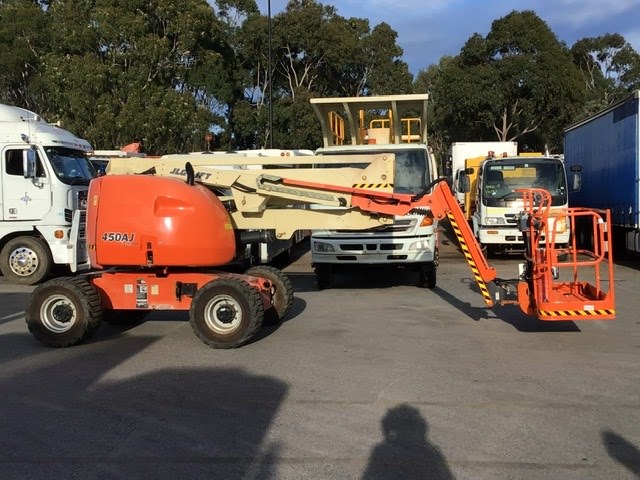 2008 JLG E450AJ For Sale in Broken Arrow, Oklahoma