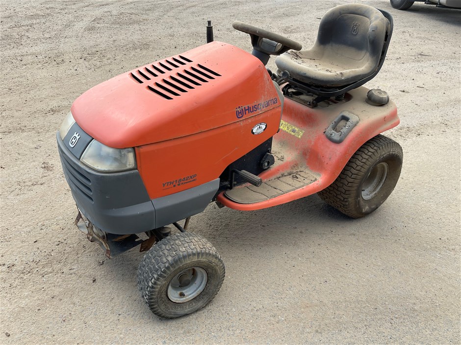 Husqvarna YTH1842XP Ride on Mower Auction (0034-7040685) | Grays