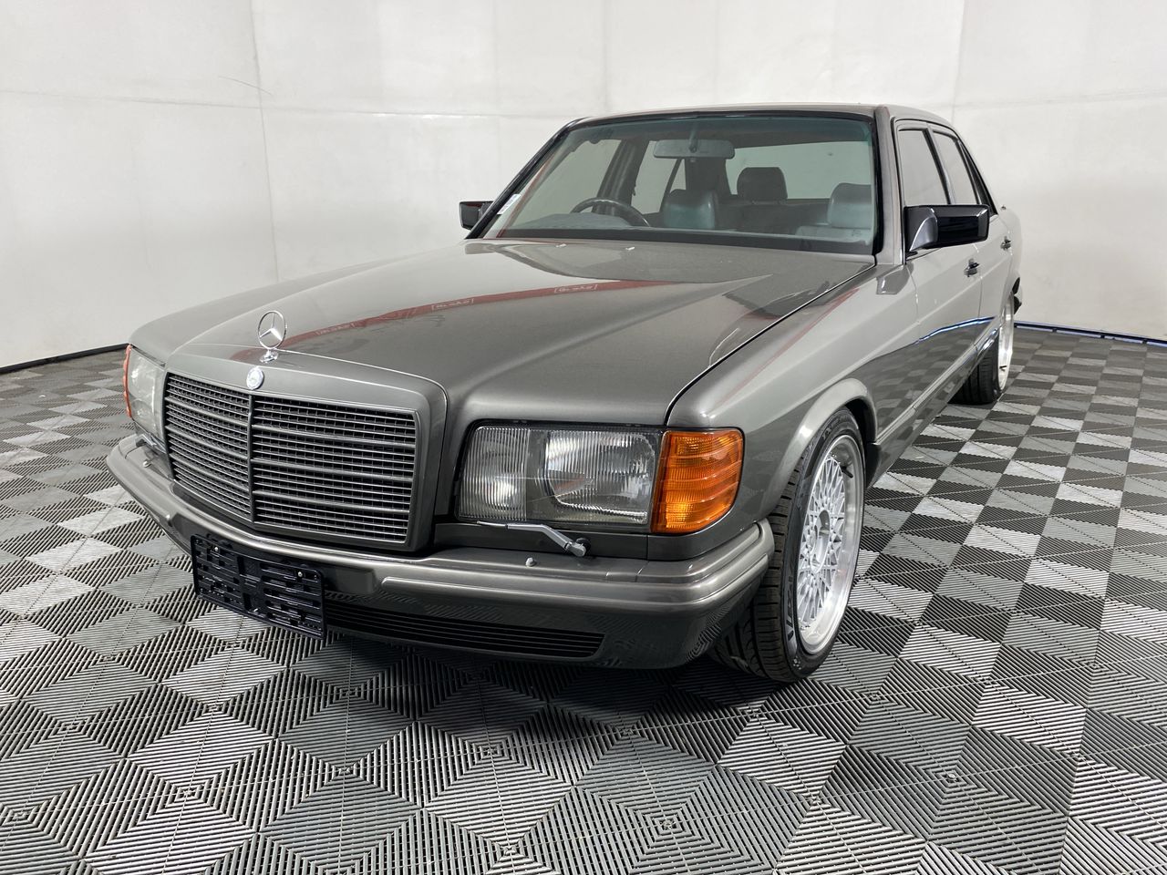 Mercedes Se500 Automatic Sedan Auction (0001-50077044) | Grays Australia