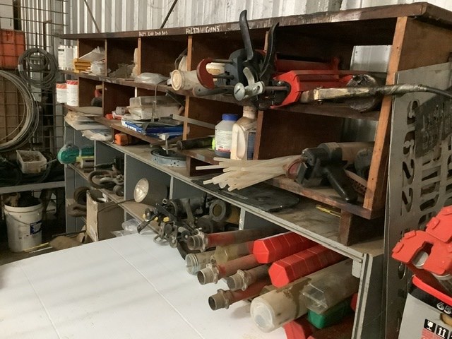3 Shelves Of Assorted Workshop Sundries Auction (0271-9033737) | Grays ...