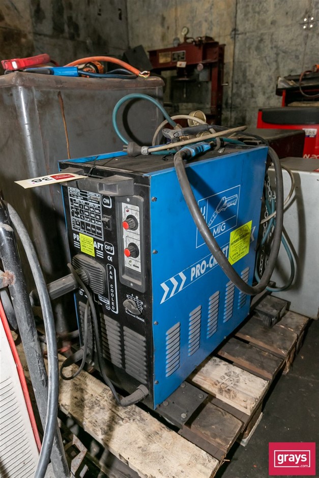 UNI MIG Pr0 Craft Mobile MIG welder Auction (00385049851) Grays