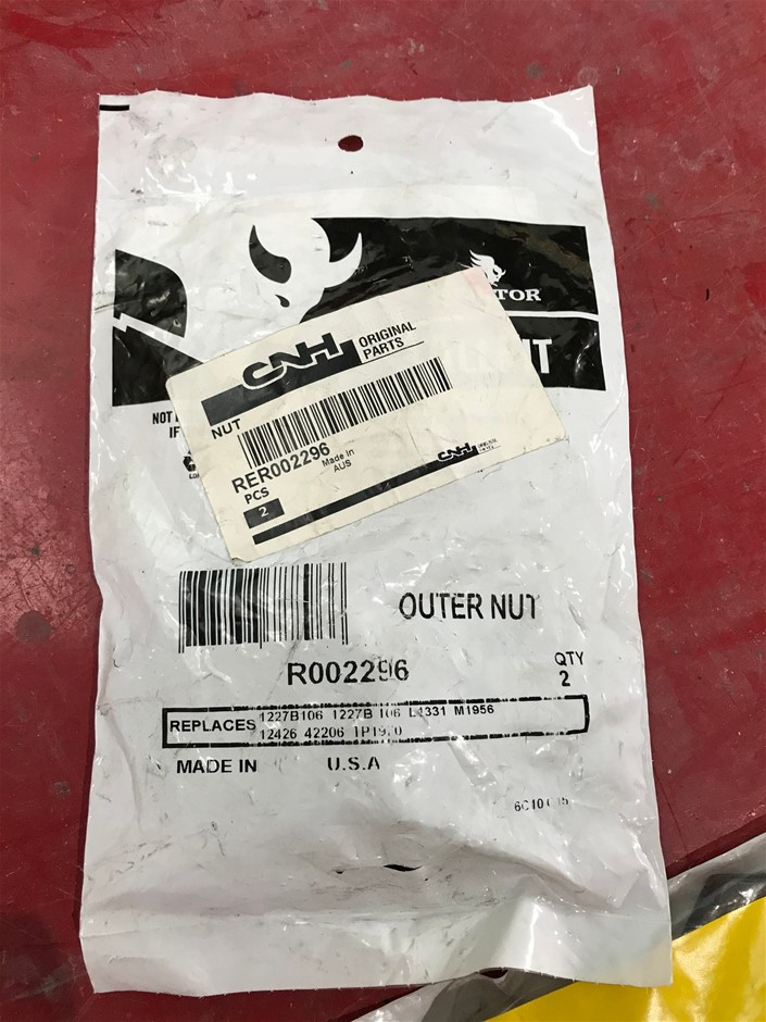 Meritor R002296 Wheel Attach Spindle Nut Auction (0027-3023104) | Grays ...