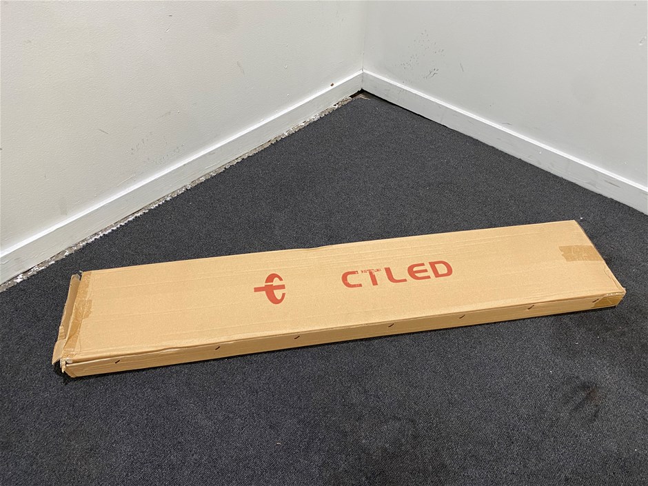 Unreserved - 10 x and 12 x LED Sign/Lights