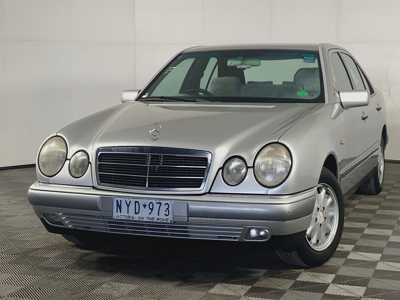 1996 Mercedes Benz E230 Elegance W210 Automatic Sedan Auction (0001 ...