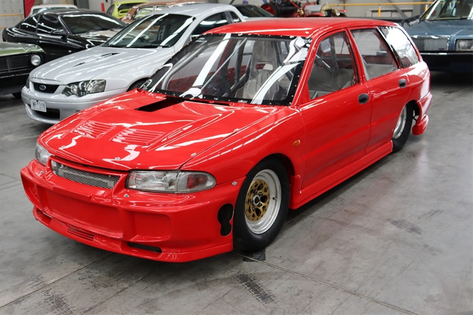 Mitsubishi Lancer Drag Racing Car (Rolling Shell) Station Wagon Auction