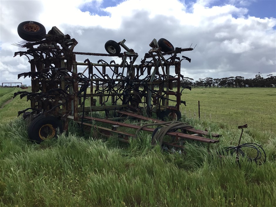 John Shearer Air Seeder Auction (00188016088) Grays Australia