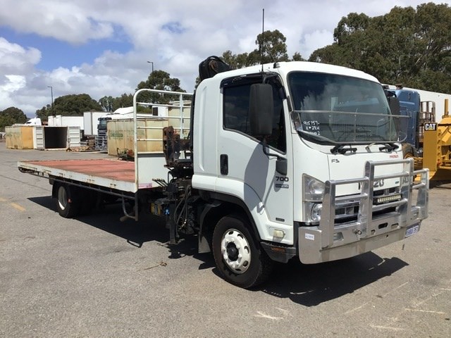 2011 Isuzu FSR 700 4 x 2 Crane Truck Auction (0001-9035436) | Grays ...