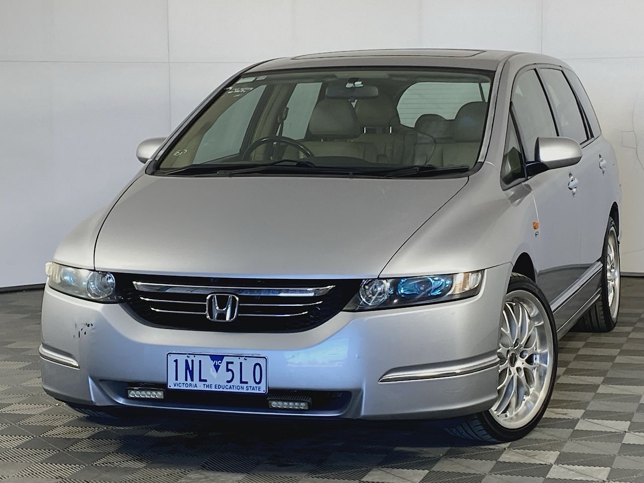 2004 Honda Odyssey Luxury Automatic 7 Seats People Mover Auction (0001