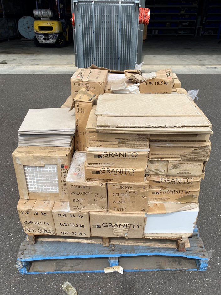 Pallet of Wall and Floor Tiles Auction (0045-5050496) | Grays Australia