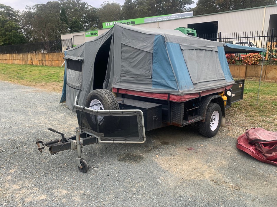 2011 Swag Camper Trailers 7' x 4' Trailer Auction (00595050548