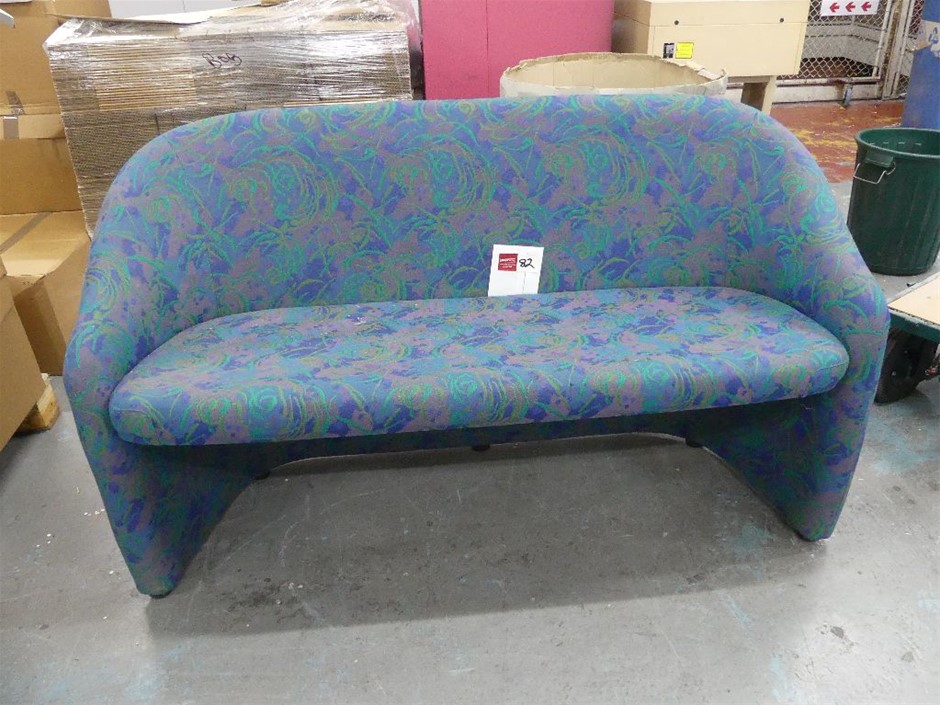 2 Seater Couch Auction (00825050507) Grays Australia