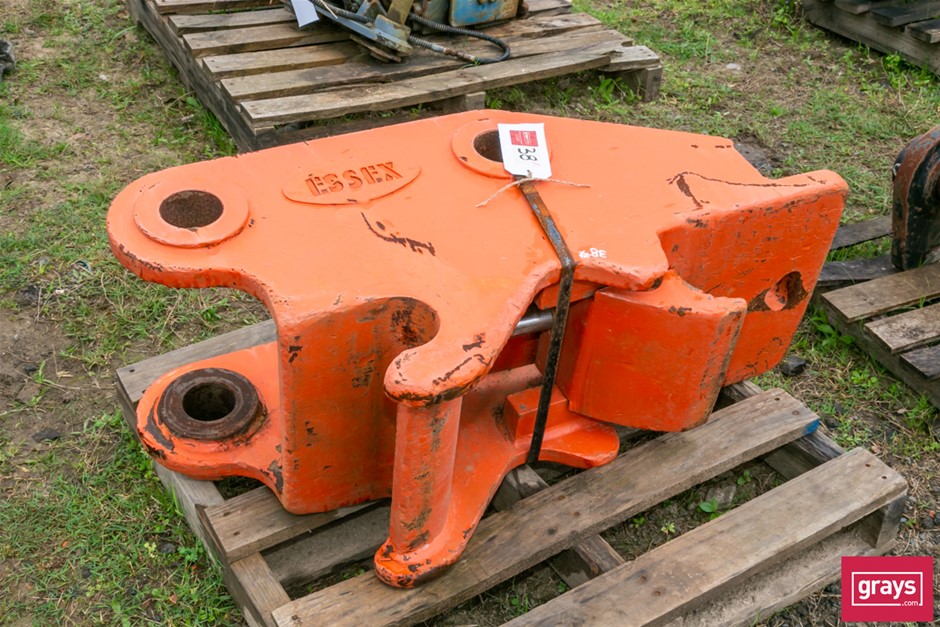 Essex Excavator Lock Hitch Auction (00385050677) Grays Australia