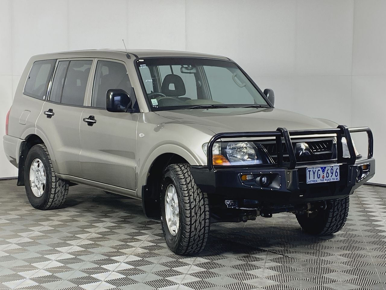 2005 Mitsubishi Pajero GLX NP Automatic 7 Seats Wagon