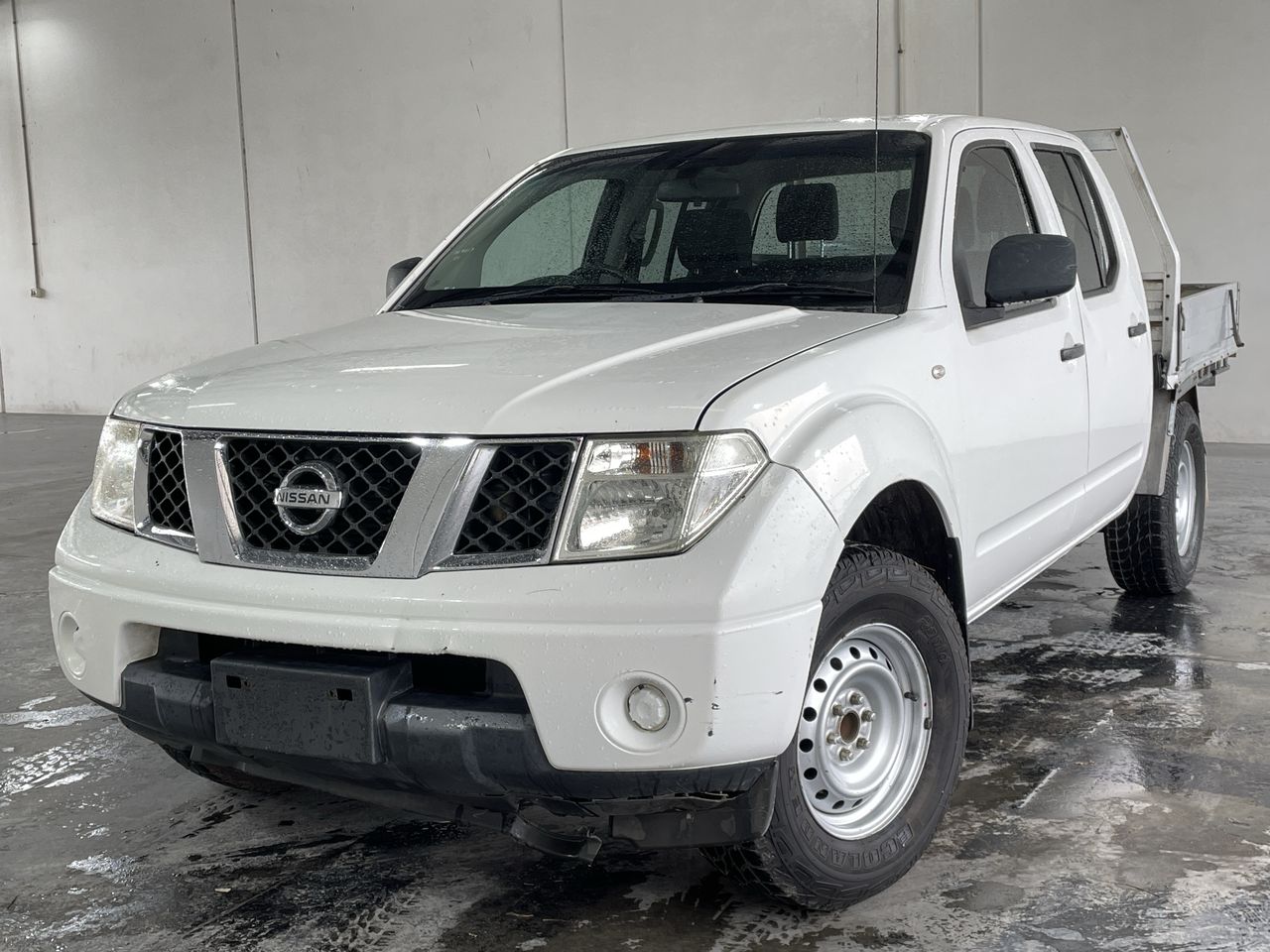 2011 Nissan Navara RX 4X2 DOUBLE CAB D40 Turbo Diesel Manual Dual Cab ...