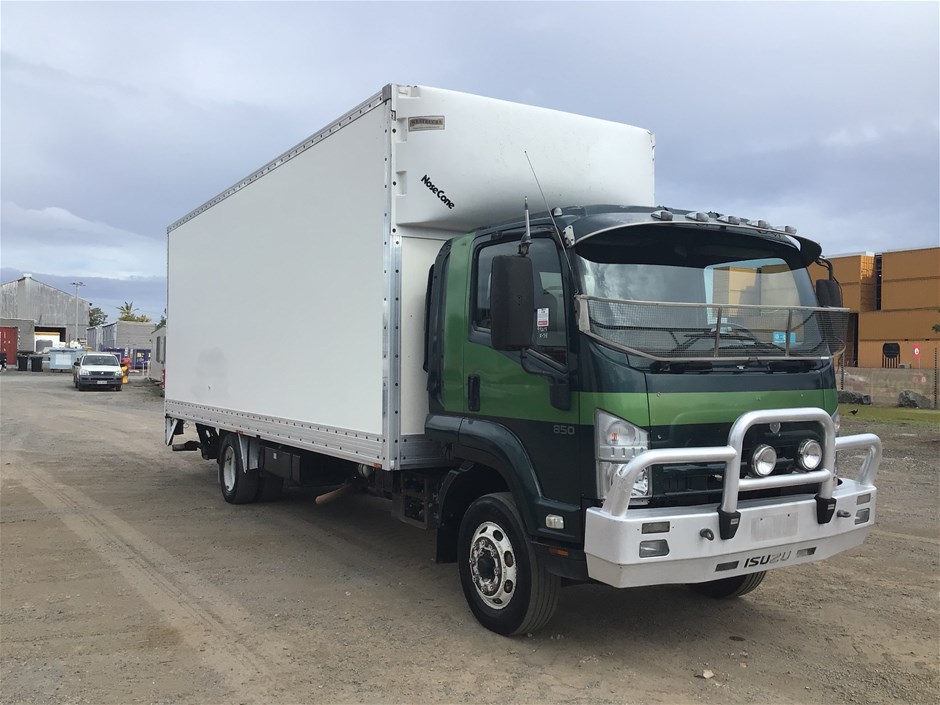 2009 Isuzu FSR700 4 x 2 Pantech Truck Auction (0001-7042065) | Grays ...