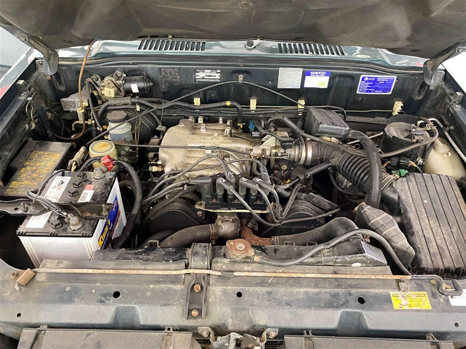 Holden jackaroo deals engine