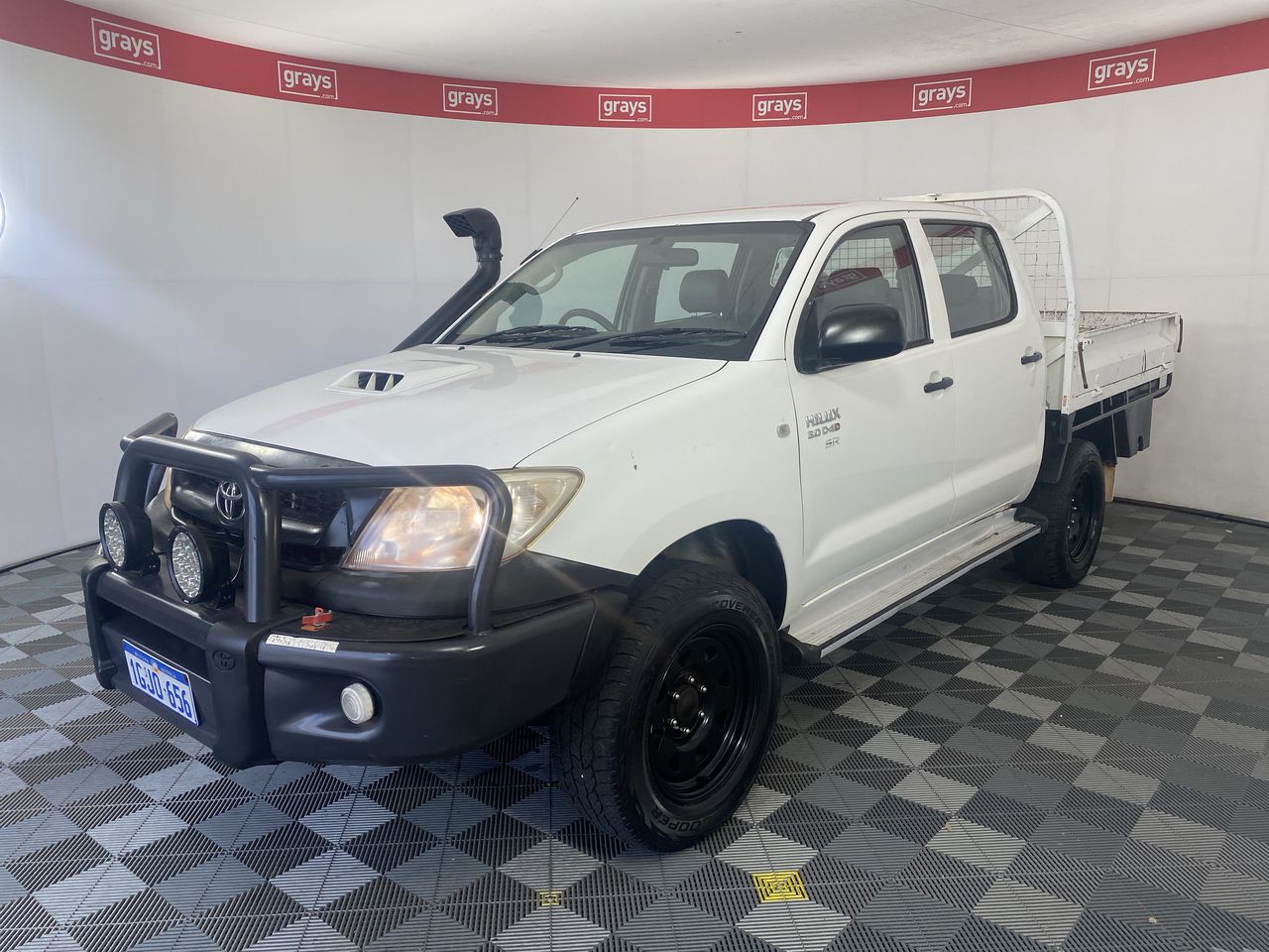 2011 Toyota Hilux SR (4x4) KUN26R Turbo Diesel Manual Crew Cab Chassis ...