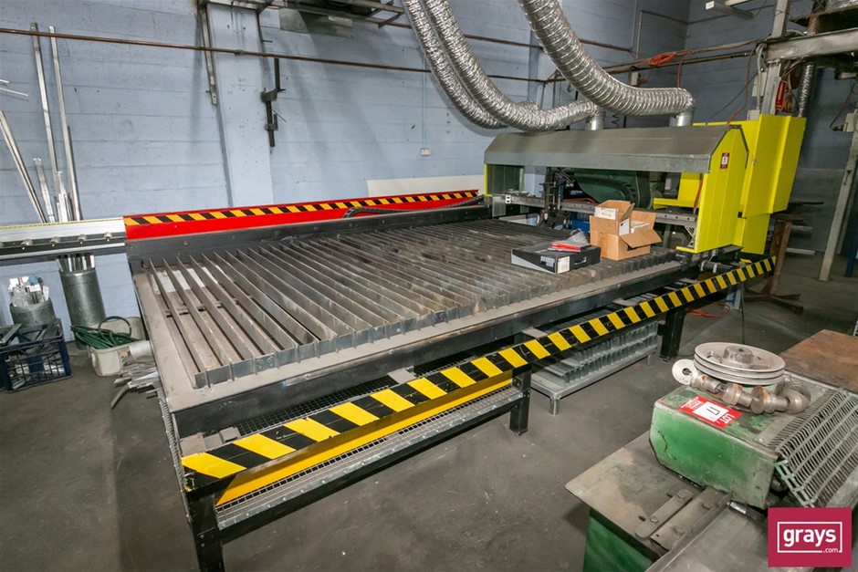 2009 Torchmate 010003022U CNC Plasma Cutter Auction (00055050419
