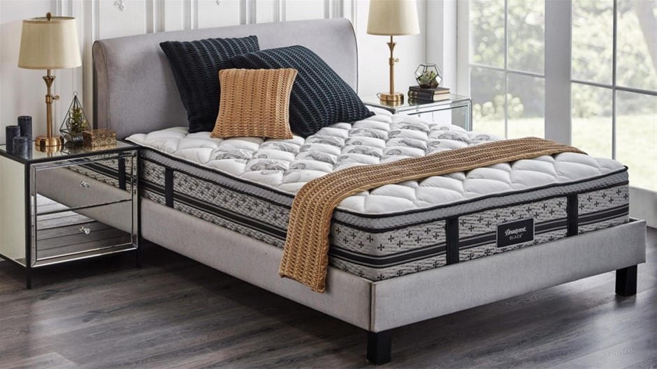 Beautyrest Black Medici Medium Queen Sized Mattress Auction (0001 ...