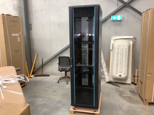 Unused RWS-007-45610-BU-V2 Server Cabinet Auction (0001-9037909 ...