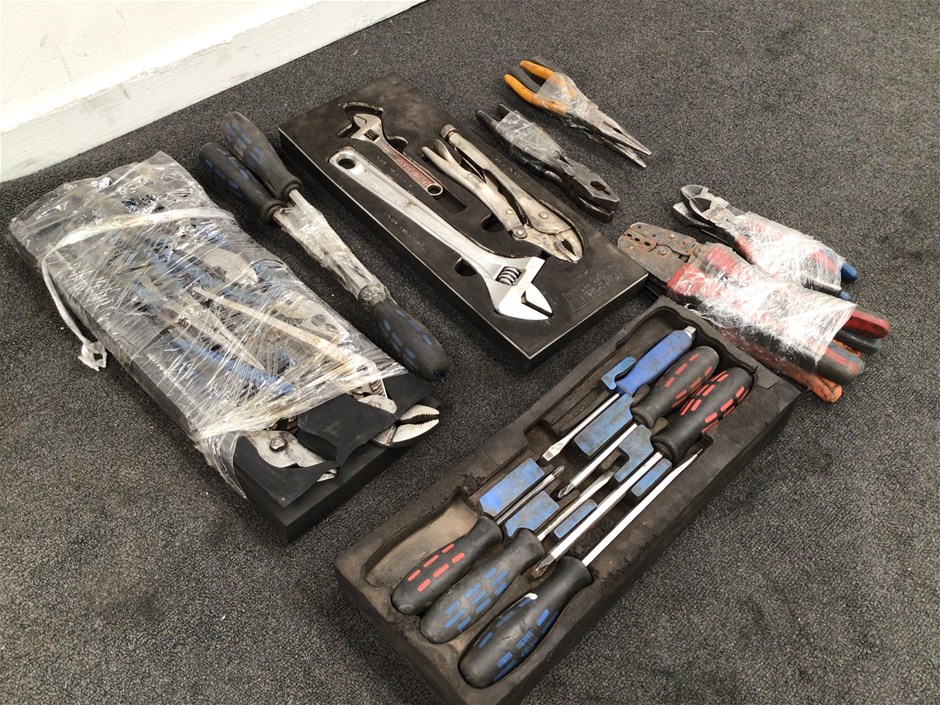 Assorted Hand Tools Auction (01077042921) Grays Australia
