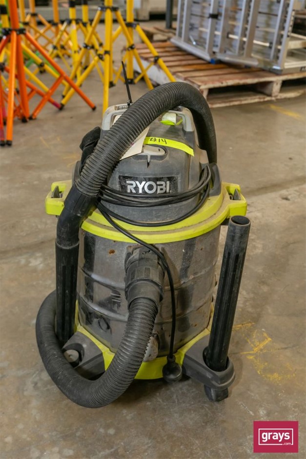 Ryobi RVC12201G Industrial Wet & Dry Vacuum Cleaner Auction (0349
