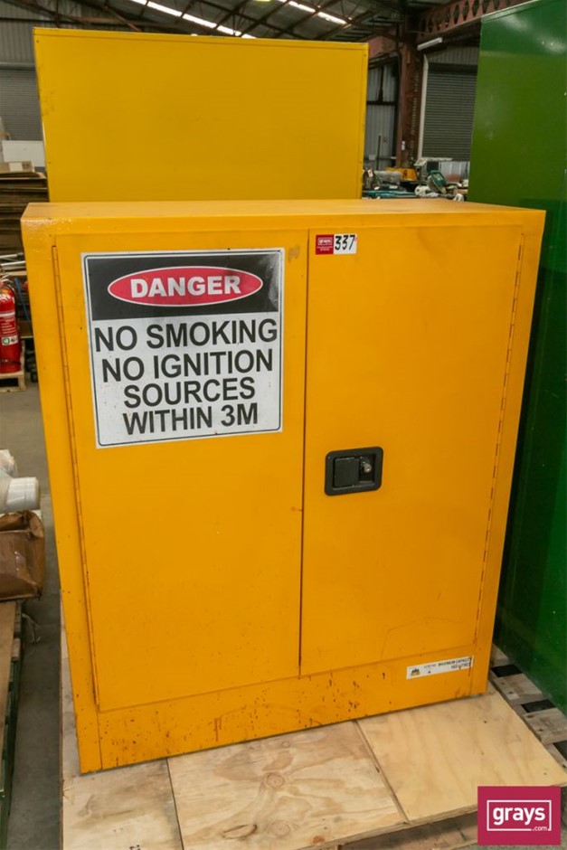 Spillcrew Flammable Goods Auction (03375051452) Grays Australia