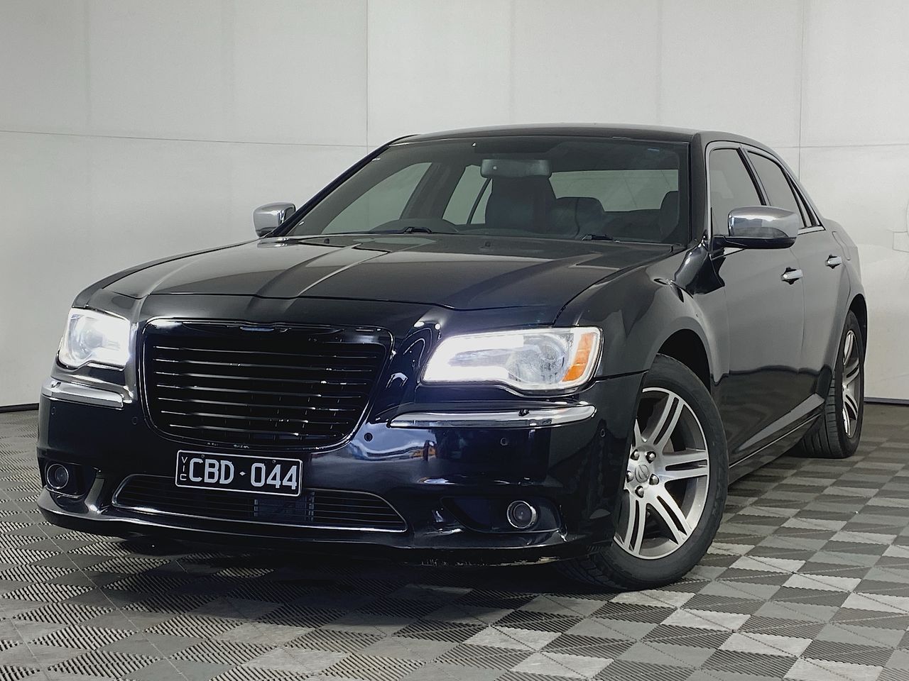 2014 Chrysler 300 Limited LX Turbo Diesel Automatic Sedan Auction (0001 ...