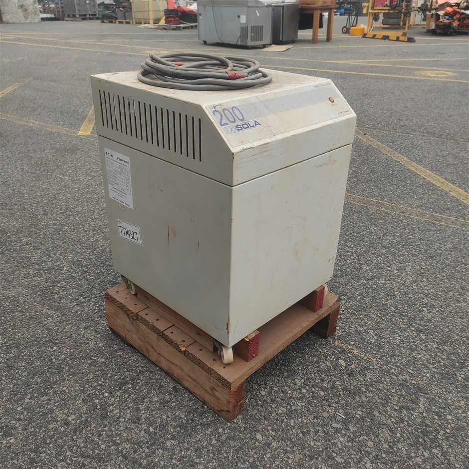 Eaton Sola 200 Series Power Conditioner Auction (01189038463) Grays
