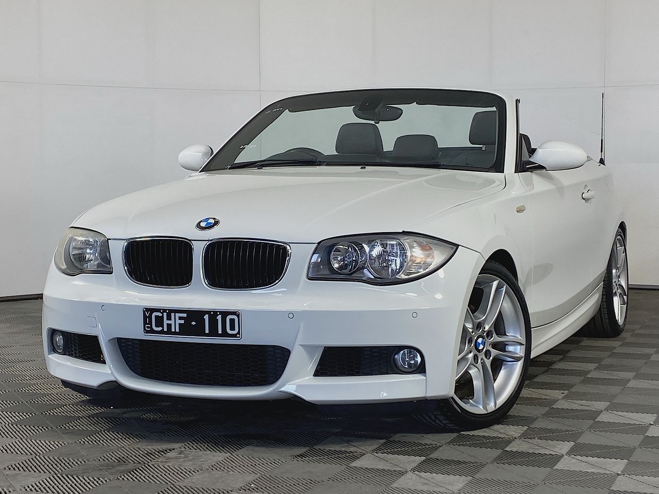2009 BMW 1 Series 125i M-sports pack E88 Automatic 