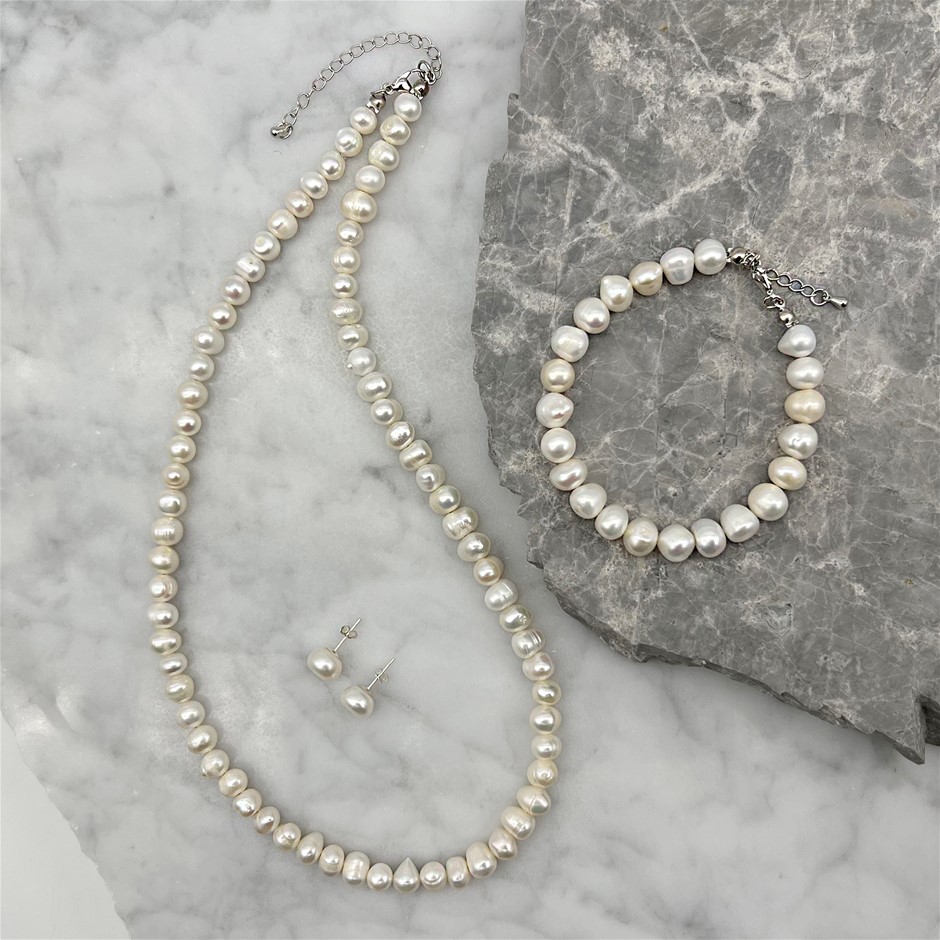 Luxurious Pearl Jewellery Rang
