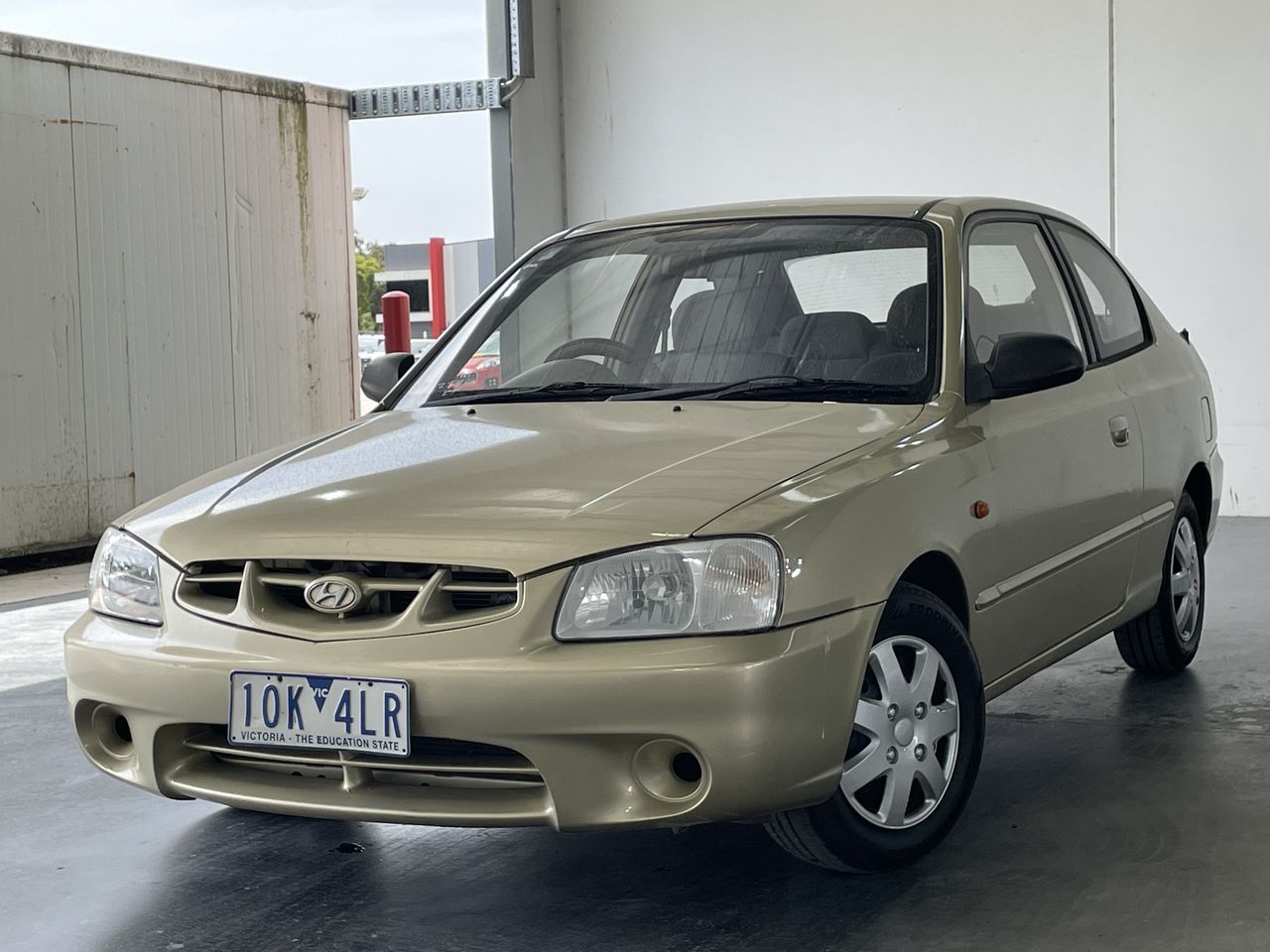 2001 Hyundai Accent GL LS Automatic Hatchback