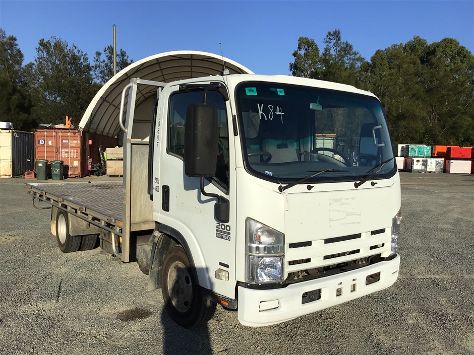 <p>2010 Isuzu  NNR 200 Medium Sitec 150 Series II 4 x 2 Tray Body Truck</p>