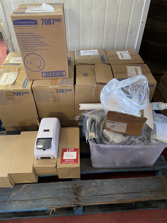 Cleaning equipment Auction (02665051836) Grays Australia