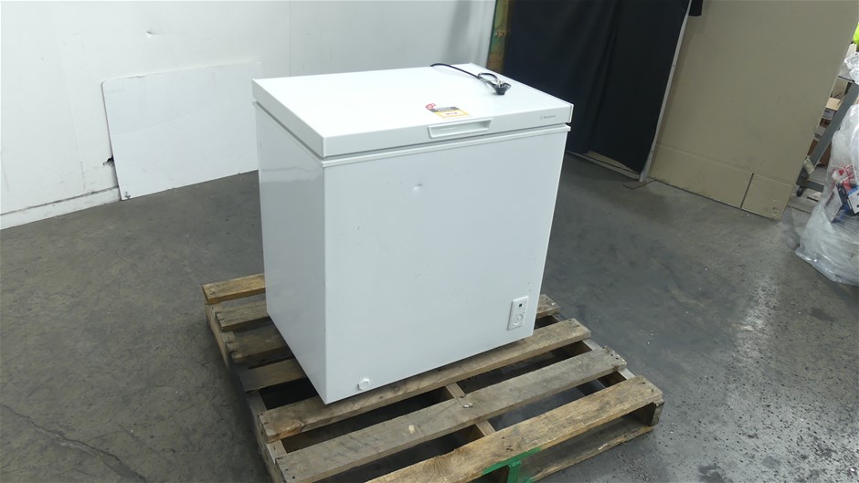 Westinghouse 140L Chest Freezer Auction (00362551838) Grays Australia