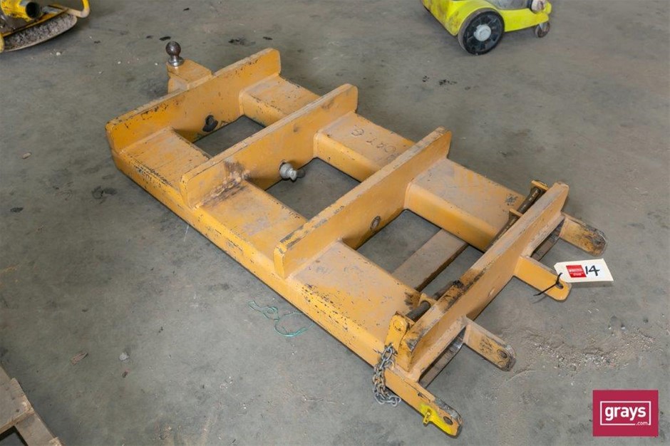 Forklift Attachment Tow Ball Jib Auction (00053024608) Grays Australia