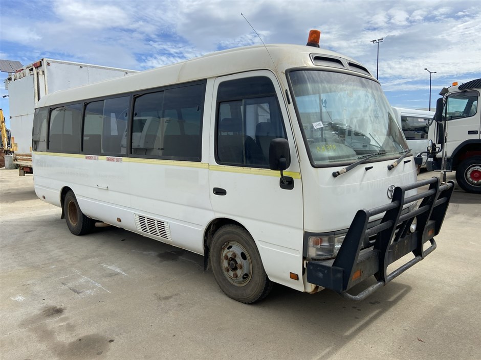2005 Toyota Coaster 50 Series 4x2 Bus