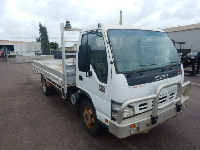 2007 Isuzu NPR 300 6 x 2 Tray Body Truck