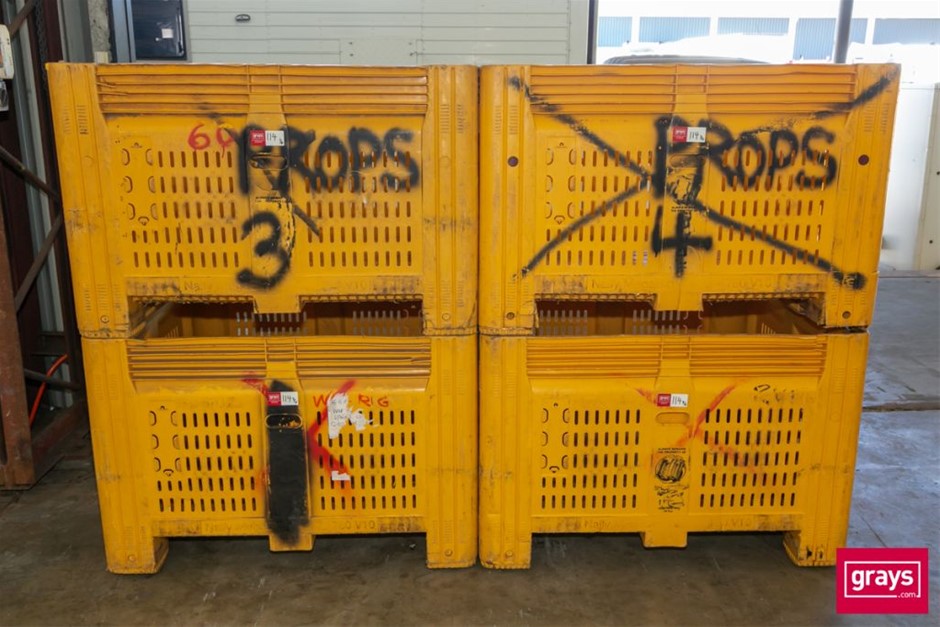 Qty 4 x Nally Mega Bins 780 V10 Large Poly Storage Bins Auction (0114