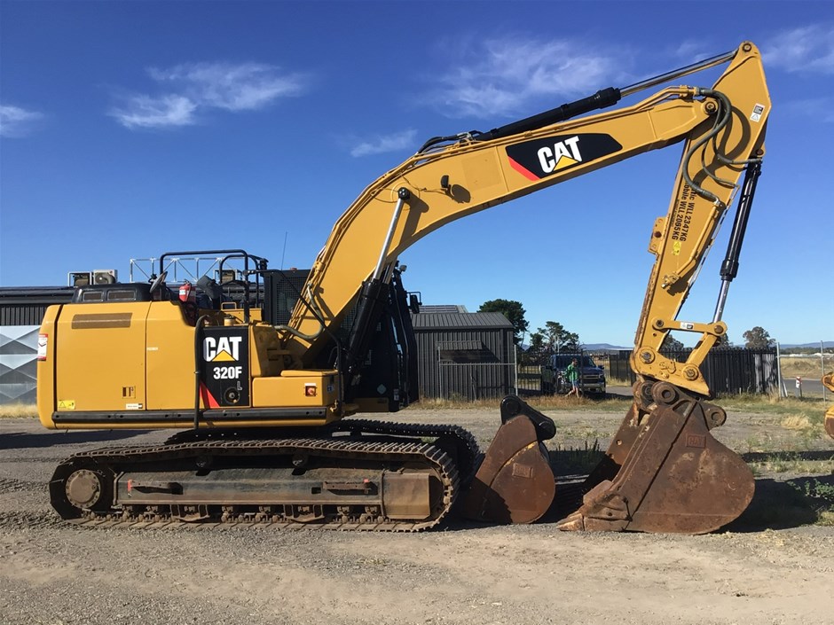 Caterpillar 320FL Hydraulic Excavator Auction (00043024349) Grays