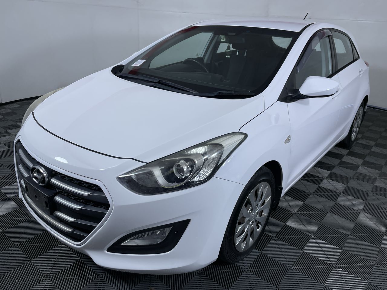 2015 Hyundai i30 Active GD Turbo Diesel Automatic Hatchback Auction ...