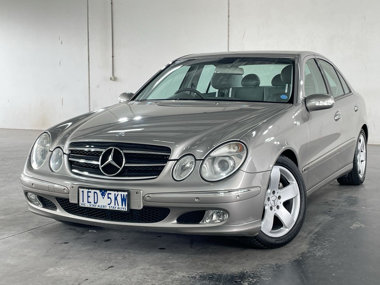 2004 Mercedes Benz E320 Elegance W211 Automatic Sedan Auction (0001 ...