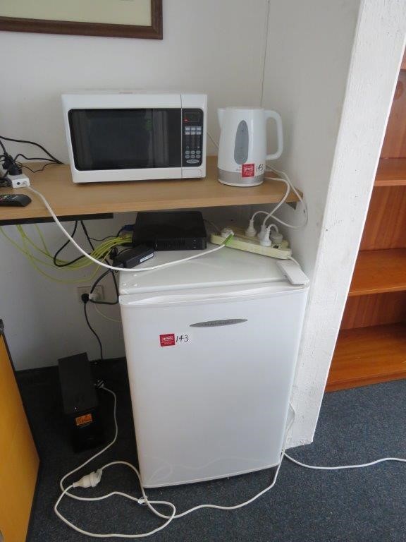 Office Kitchen Appliances Auction (01435052079) Grays Australia
