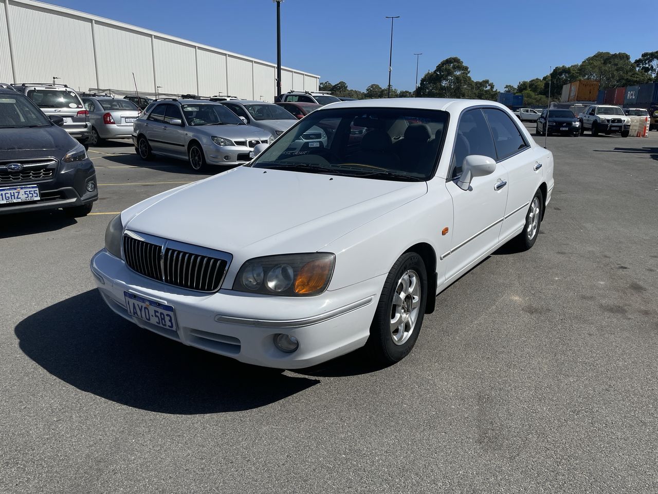 2001 Hyundai Grandeur XG Automatic Sedan Auction (0001-9039927) | Grays ...