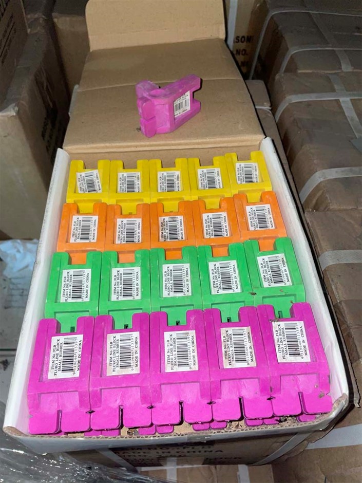 1 x Box of 40pcs Rubber String Line Blocks