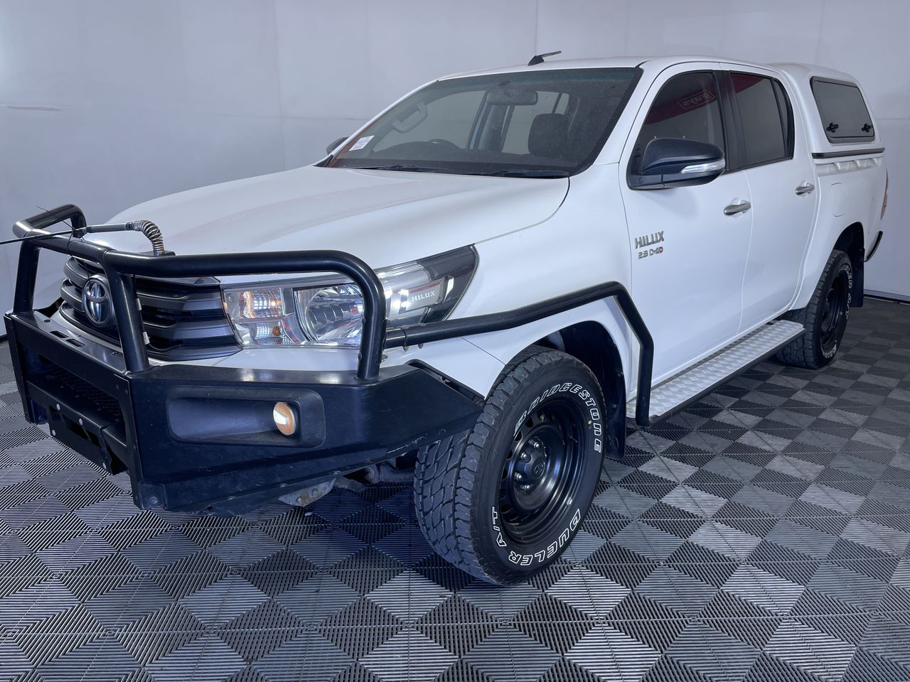 2017 Toyota Hilux 4x4 SR GUN126R Turbo Diesel Automatic Dual Cab ...