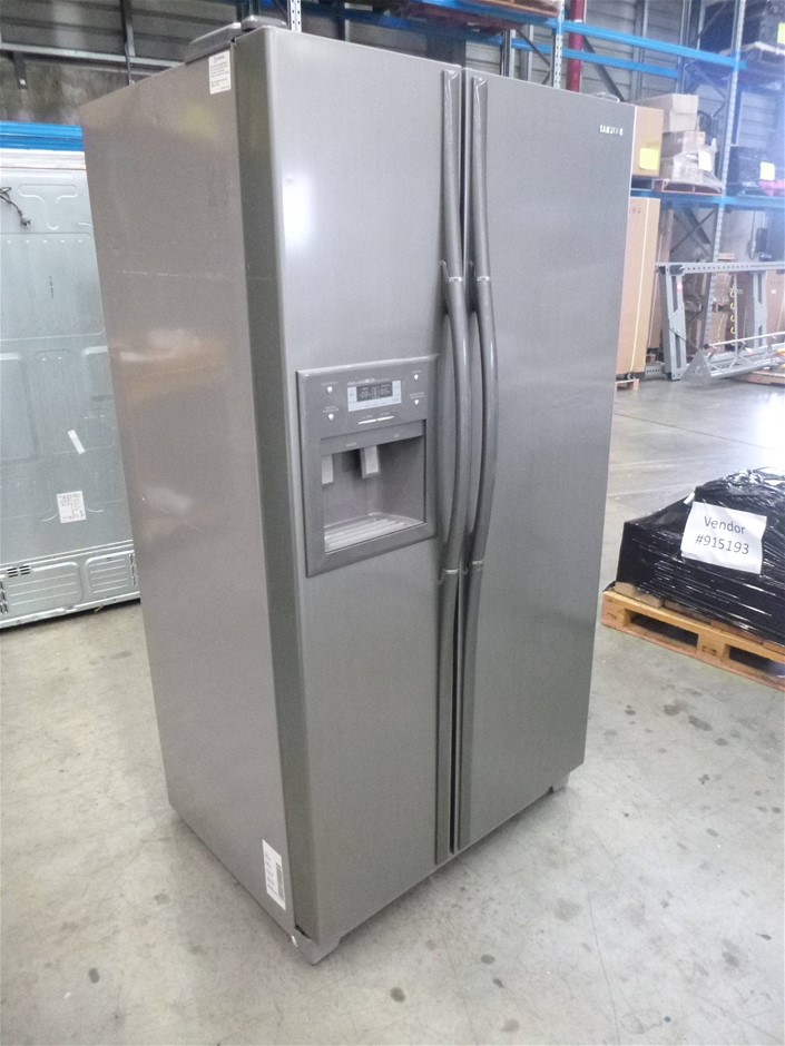 Fridge/Freezer/Ice Maker Auction (00079040382) Grays Australia