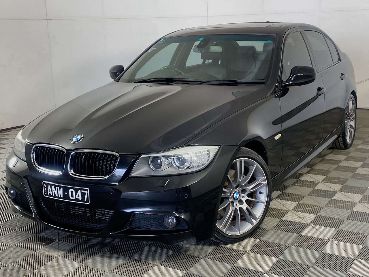 2011 Bmw 3 Series 320d Lifestyle E90 Turbo Diesel Automatic Sedan 