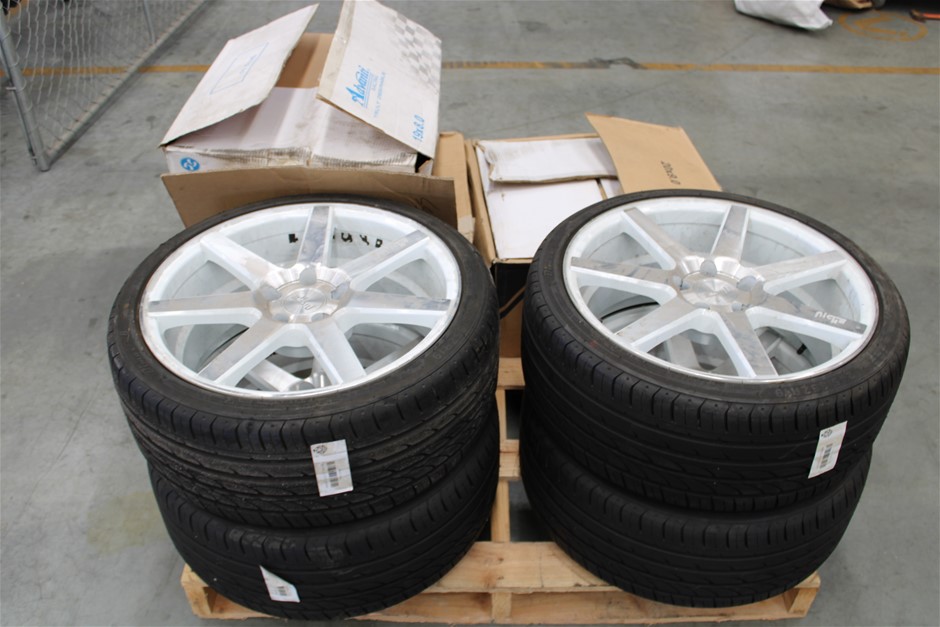 Assortment of Vehicle Rims Auction (00439040494) Grays Australia